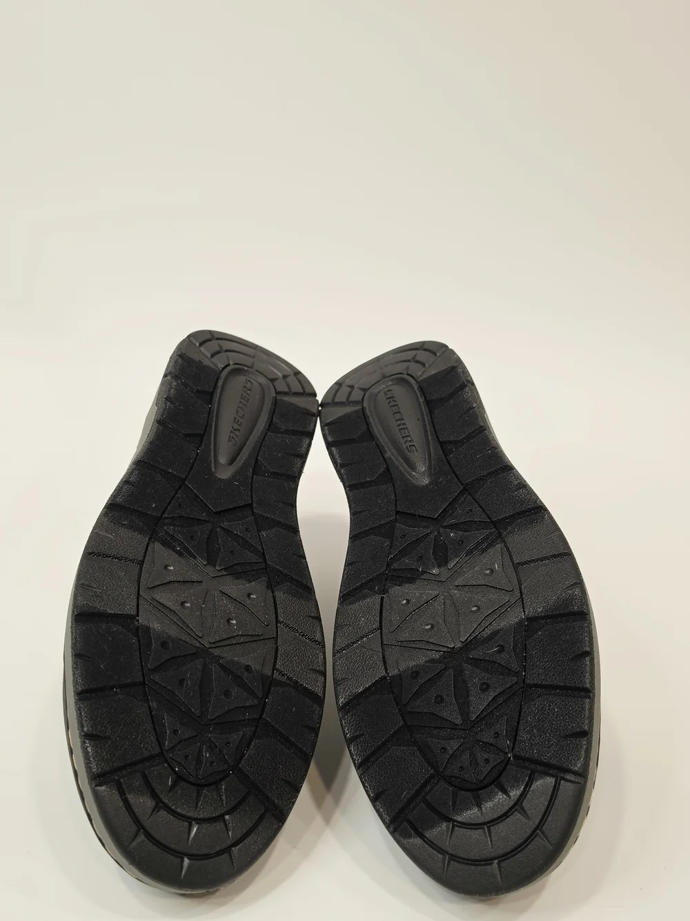 Skechers men black